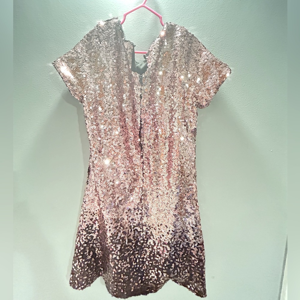 Rose Pink, Sequin Dress!! 🥰 Excellent Condition!! 🙌💕 Size 10